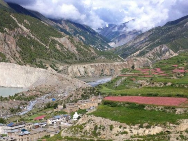 Short Annapurna round Trek